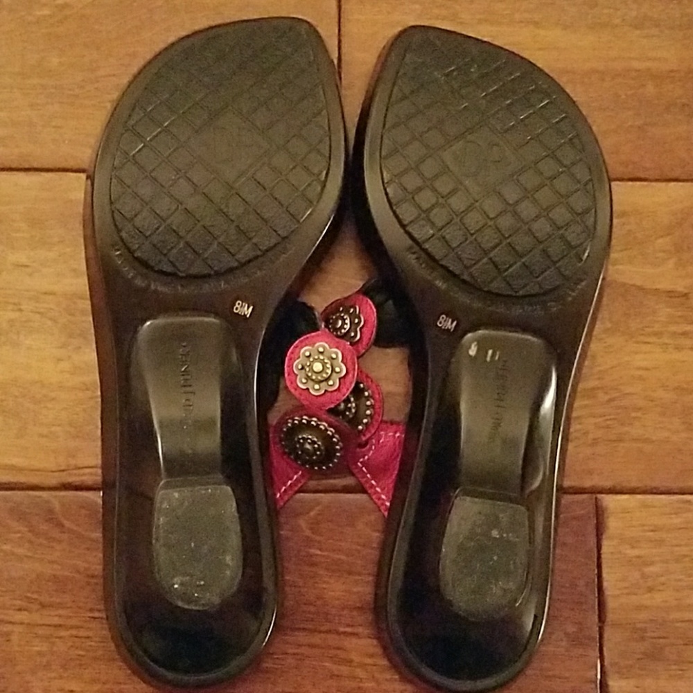 Shoes - Picture 3 of 6
